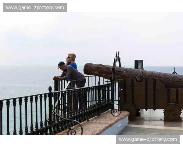 太阳海岸的激情碰撞：马拉加与巴伦西亚的足球双城记